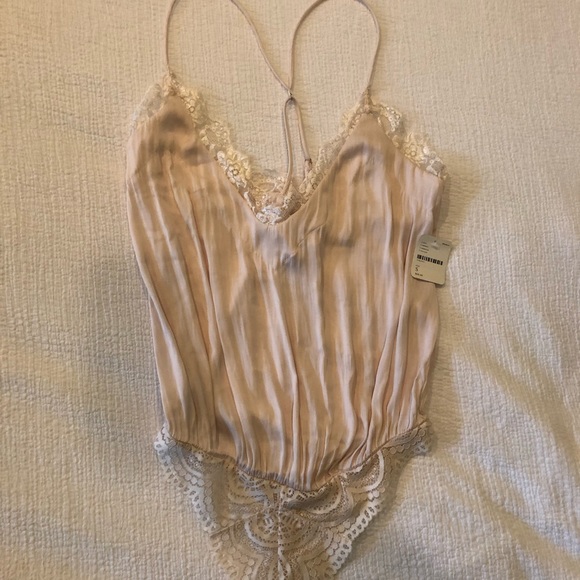 NWT Free People HBD Lace Bodysuit - Picture 3 of 4